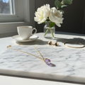 Halskette mit strahlender Perle