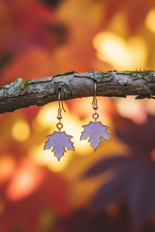 Ohrringe hängend am Ast